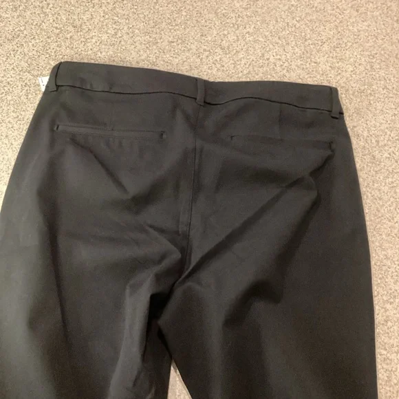 Old Navy Black Rhinestone High Rise Pixie Skinny Pants - Picture 9 of 11